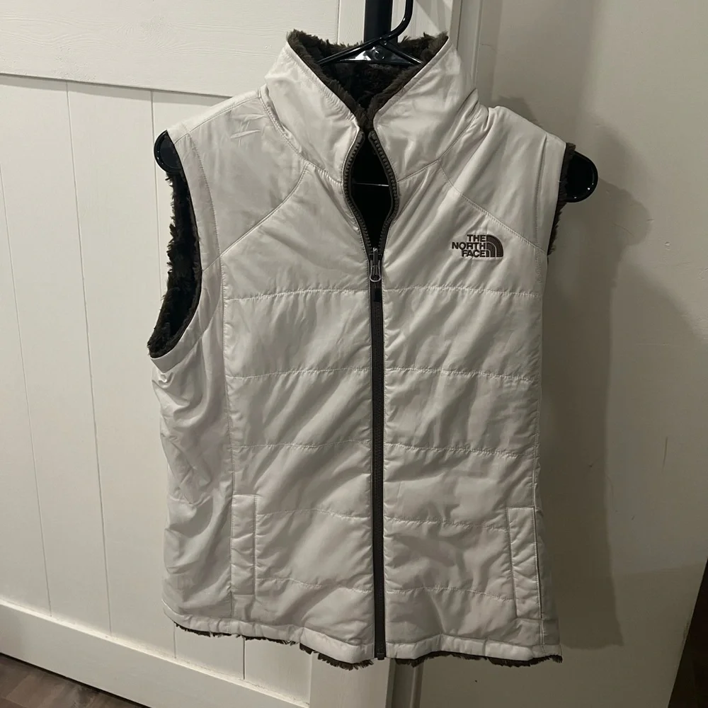 North face vest - Picture 3 of 5